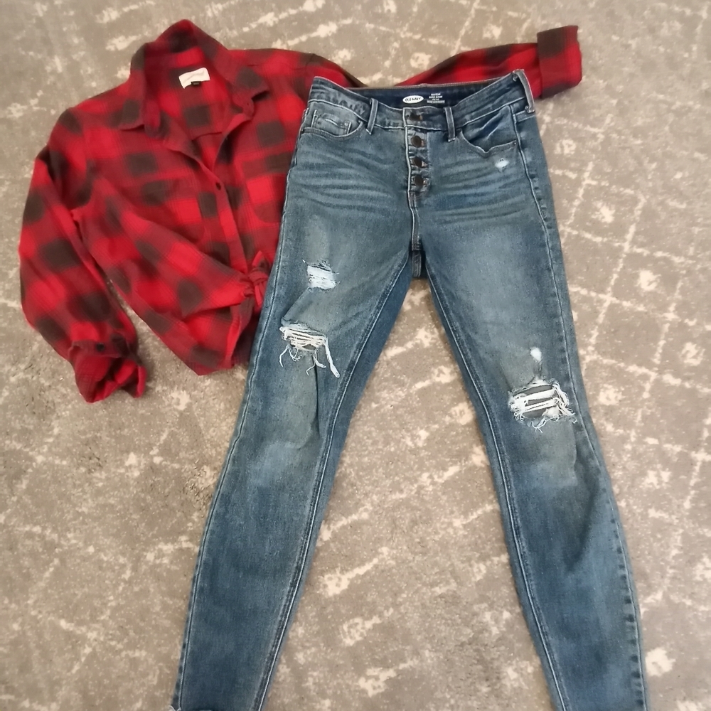 Super skinny high rise jeans 👖 - Picture 2 of 4
